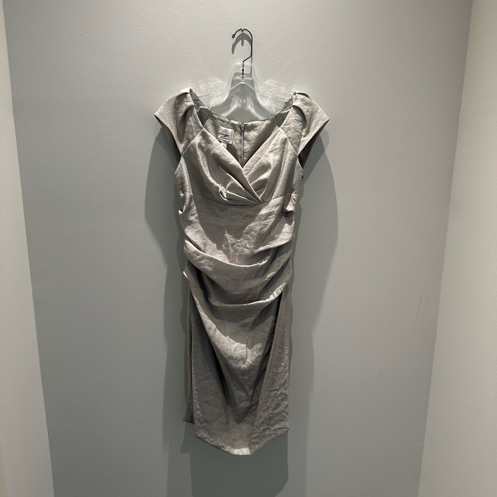 Suzi Chin size 8 (fit 4-6) wide neck, Back zip Champagne, silver dress